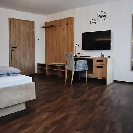 Joes Fruehstueckspension Bed & Breakfast Walpersdorf