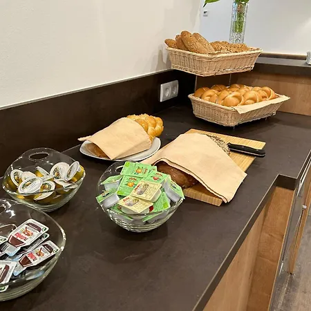 Joes Fruehstueckspension Bed & Breakfast Walpersdorf